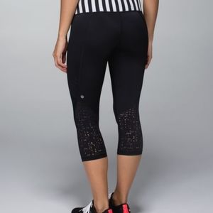 Lululemon Waterbound Crop